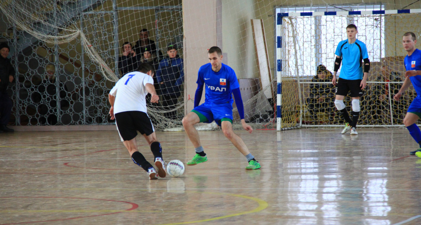 В Ирбите прошел финальный турнир по мини-футболу среди взрослых команд в рамках IX-ой Спартакиады Восточного управленческого округа 2018 года
