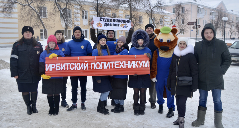 В шахматном клубе «Гамбит» прошел блиц-турнир по русским шашкам