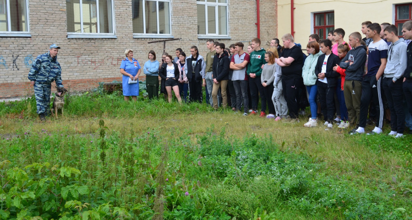 Полиция Ирбита проводит правовые беседы в учебных заведениях