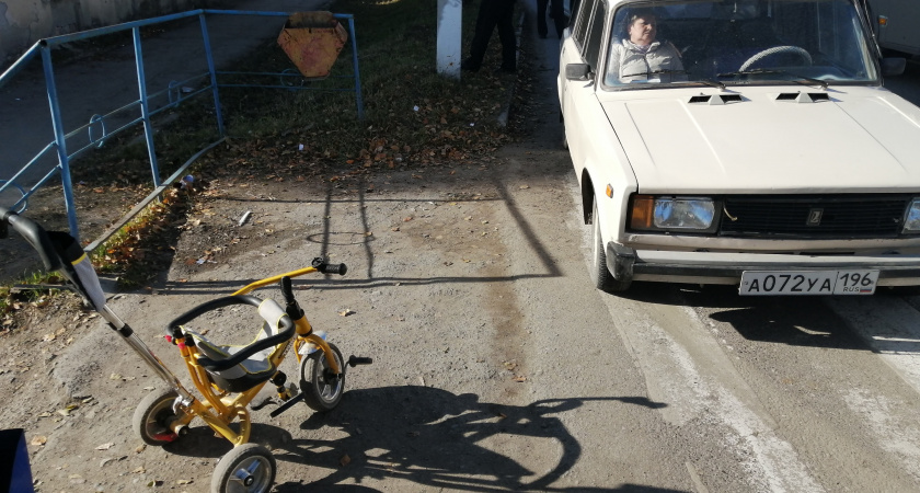 В г. Ирбите в результате ДТП пострадала 3-х летняя девочка
