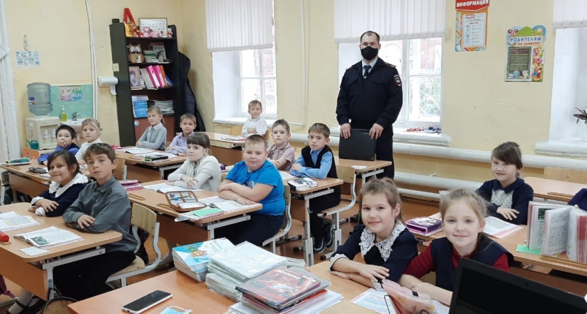 Полицейские Ирбита приняли участие в акции «Единый день профилактики»