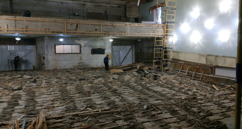Во Дворце культуры имени В.К. Костевича продолжается ремонт
