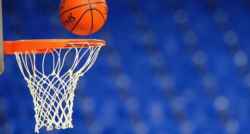 В Ирбите прошло Первенство города по баскетболу среди юношей 9-11 классов