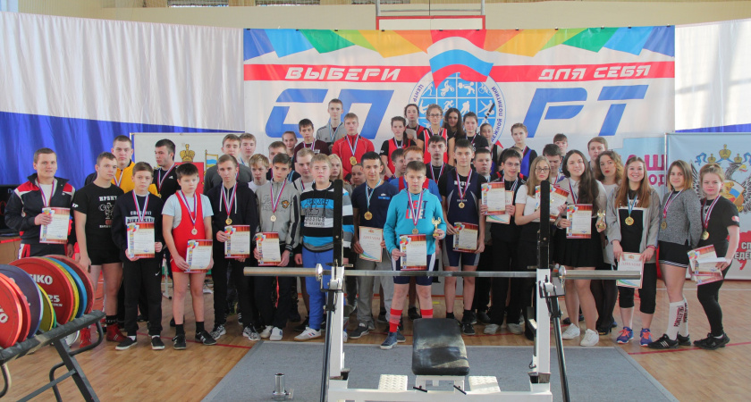 В Ирбите состоялся Открытый Чемпионат и Первенство Свердловской области по пауэрлифтингу