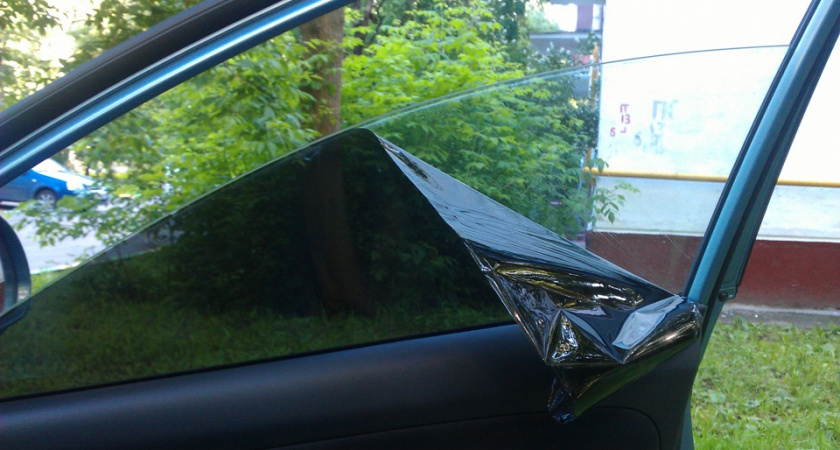 ГИБДД Ирбита напоминает об ответственности за «тонировку»