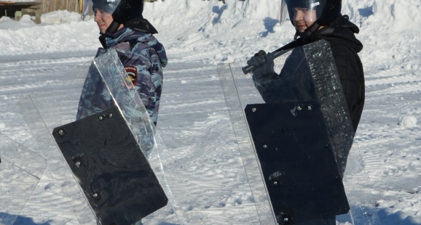 В Ирбите полицейские проверили свои навыки работы в сложной оперативной обстановке