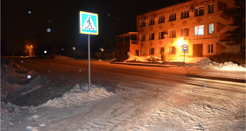 Бывший руководитель одного из свердловских управленческих округов сбил двух пешеходов на переходе в Ирбитском районе