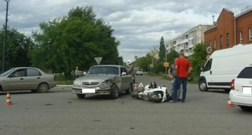 ДТП на перекрестке улиц Первомайская - 50 лет Октября