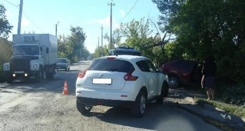 Житель Ирбита, управляя автомобилем в состоянии опьянения, за несколько минут спровоцировал две аварии