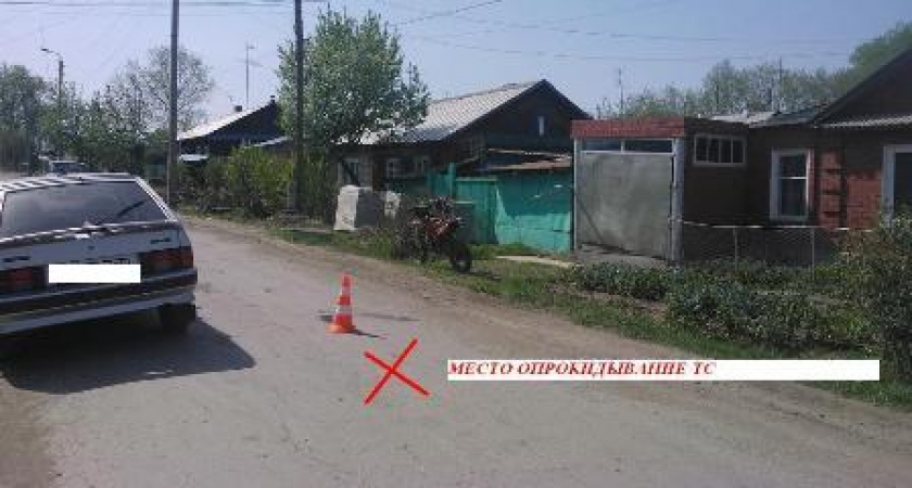 Подросток без прав перевернулся на мотоцикле