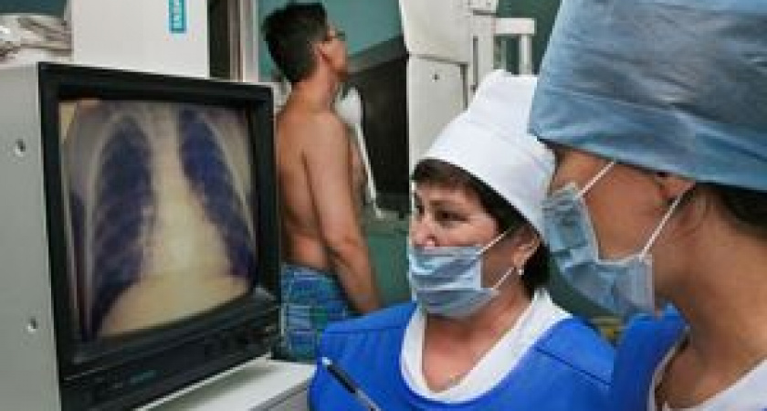 Областной Минздрав отправляет уральцев на флюорографию