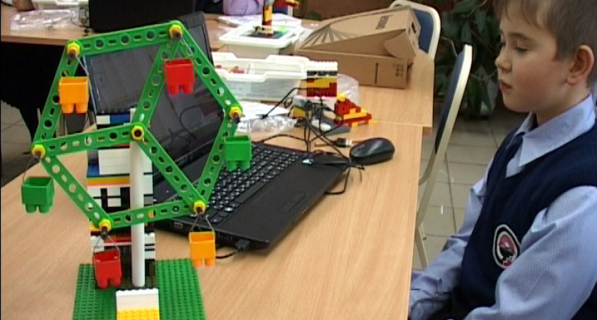 «Хэлло, робот!»