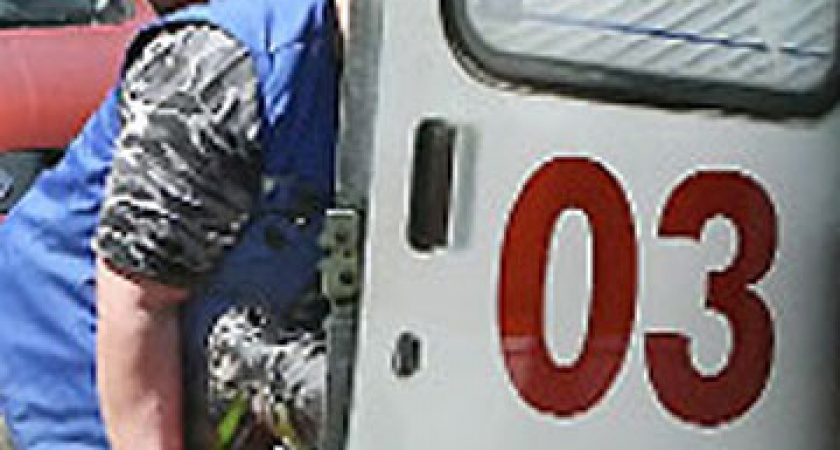 В Ирбите перевернулся микроавтобус, есть погибший