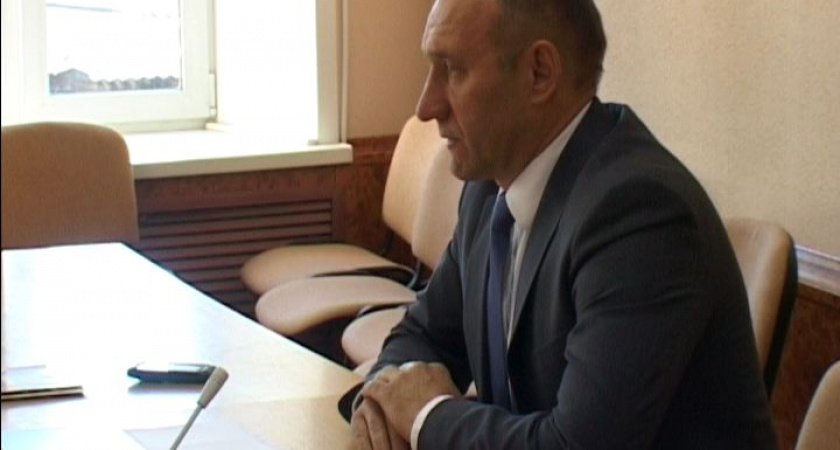 Официально. Аппаратное совещание