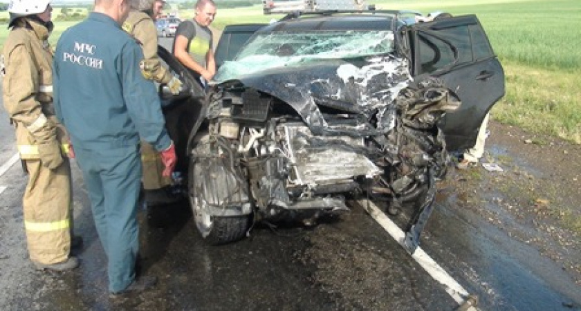 В ДТП под Артемовским погибли пять человек