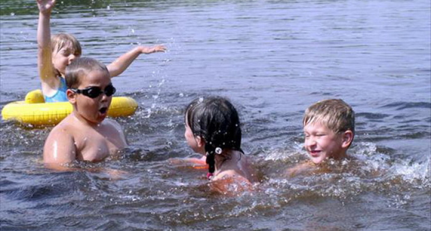Правила поведения на воде детей