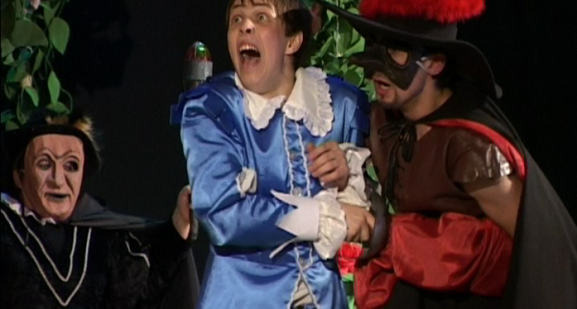 В Ирбитском драмтеатре – «Романтики»