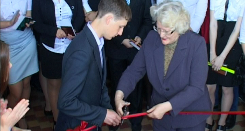 В 18 школе учителям подарили сердце