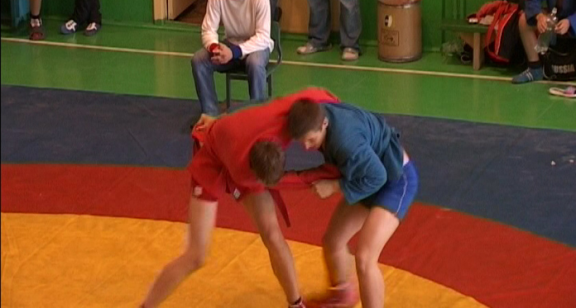 Ирбитские самбисты в призёрах