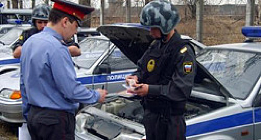 Лучшие полицейские ОВО по итогам конкурса получили служебные автомобили