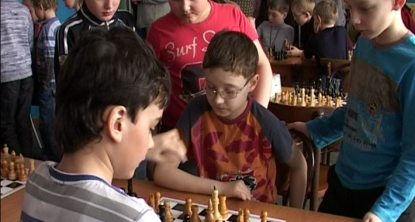 В турнире по шахматам – все молодцы