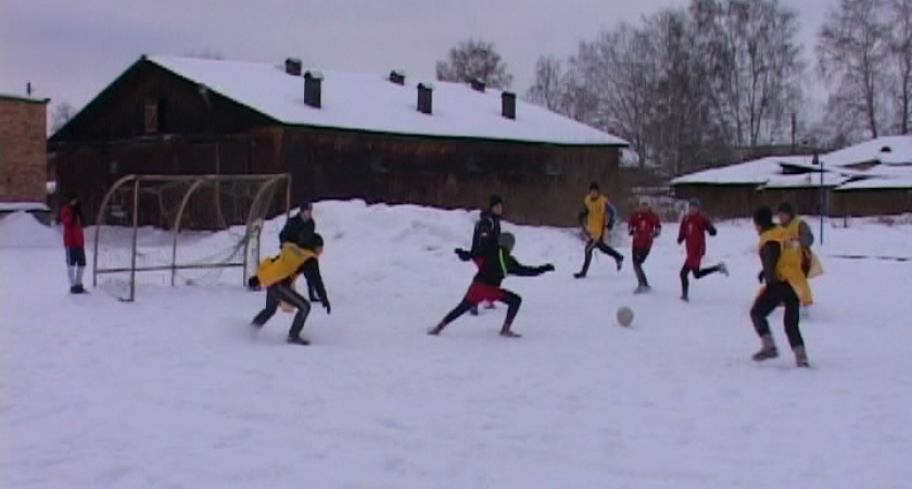 Футбол на снегу