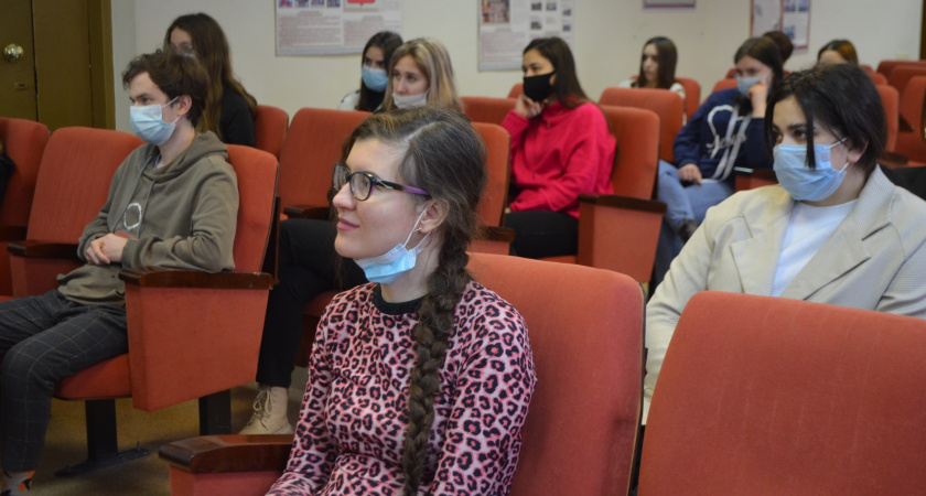 В полиции Ирбита состоялся круглый стол с участием студентов и руководителей ОВД