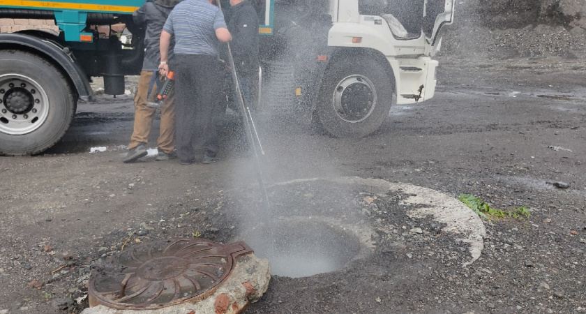 В Ирбите появилась каналопромывочная машина