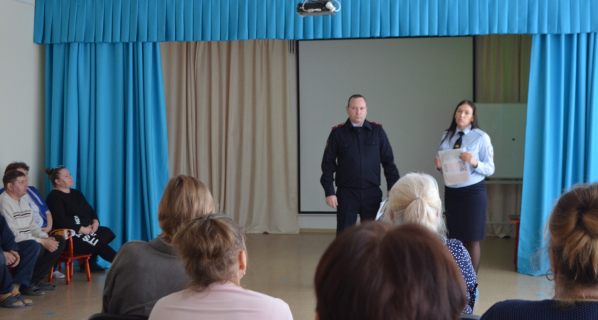 В Ирбите состоялась профилактическая беседа по мошенничеству с трудовым коллективом детского сада №25