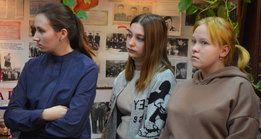 В Ирбите в рамках акции «Студенческий десант» студенты посетили музей Ирбитского ОВД