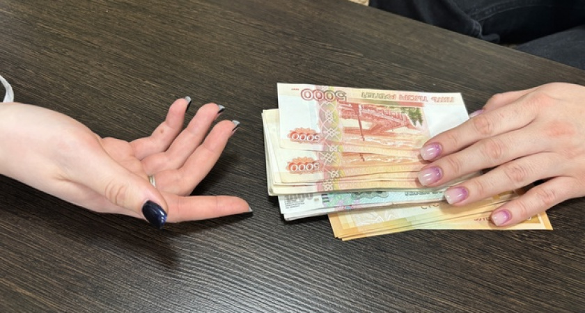 В Свердловской области экс-замминистра ЖКХ предстанет перед судом по делу о взятке