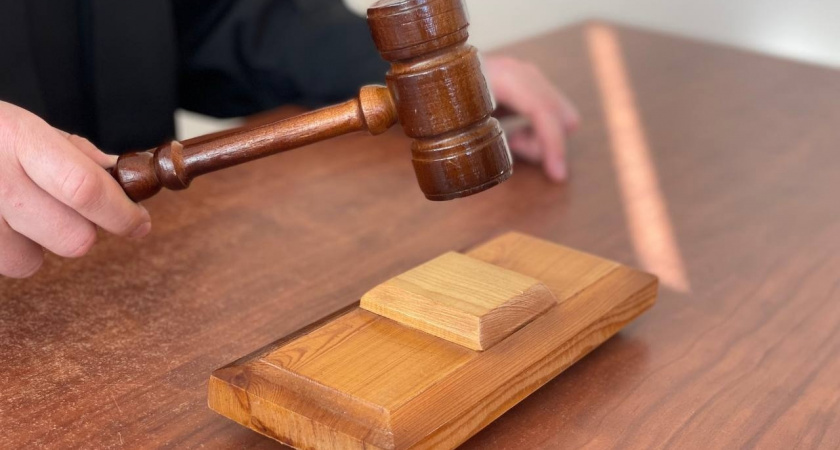 Мужчина отправится в колонию за спаивание несовершеннолетнего в Свердловской области