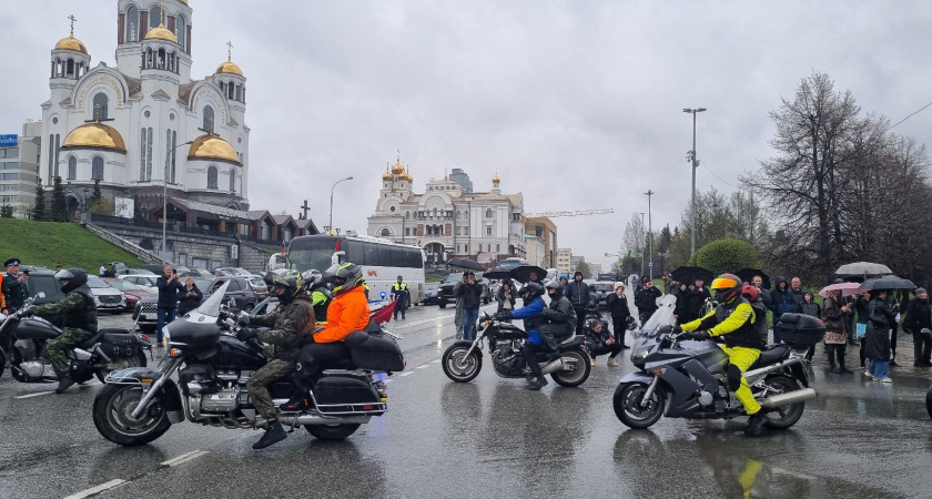 Тысяча байкеров открыли мотосезон в Свердловской области