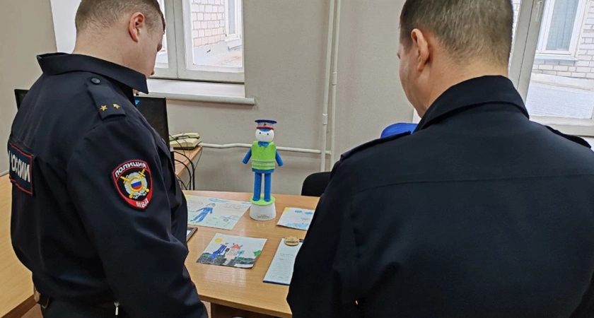 Фото к статье: Итоги конкурса детского творчества “Полицейский Дядя Стёпа” подвели в Ирбите