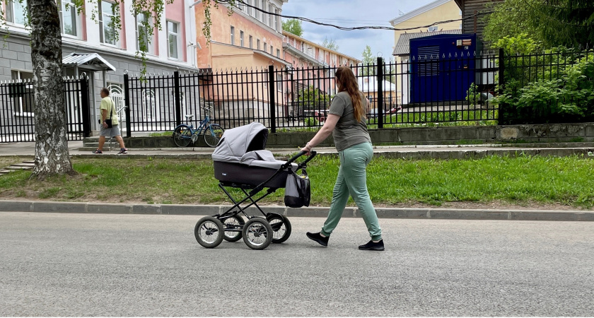Свердловские врачи объяснили, как избежать трагедии во время сна новорожденных