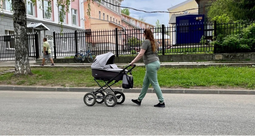 Фото к статье: Свердловские врачи объяснили, как избежать трагедии во время сна новорожденных
