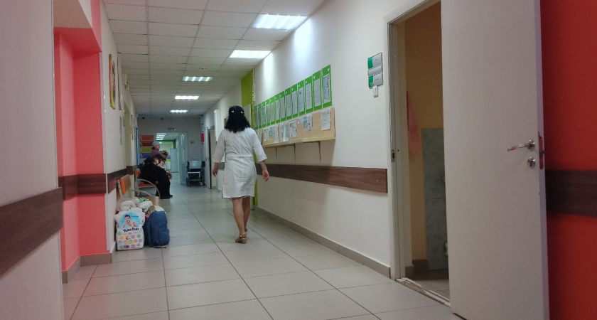 В Свердловской области врачи возвращаются в государственные больницы и поликлиники