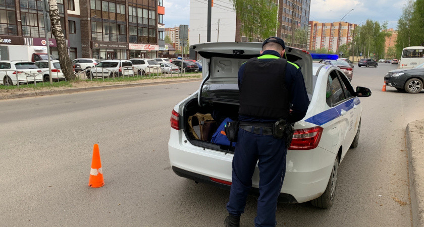 Столкновение легковушек в Свердловской области привело к травмам