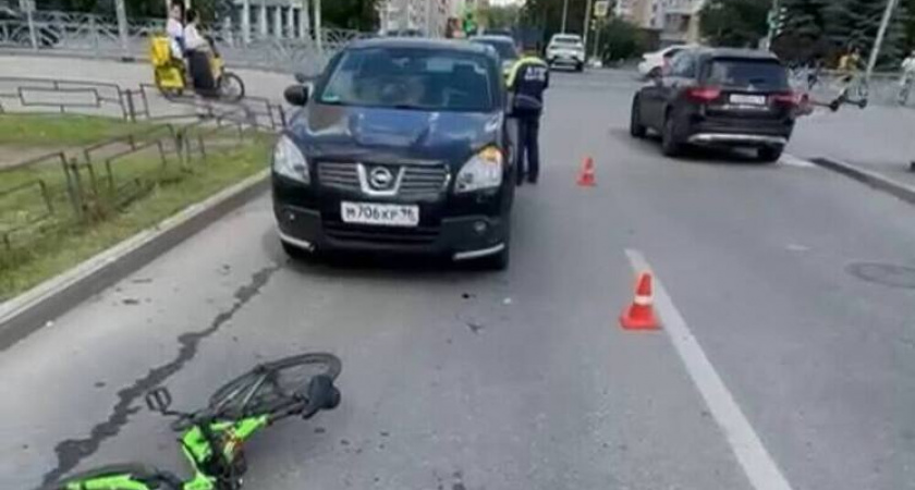 В Свердловской области ГАИ выясняет обстоятельства ДТП с участием подростка-велокурьера