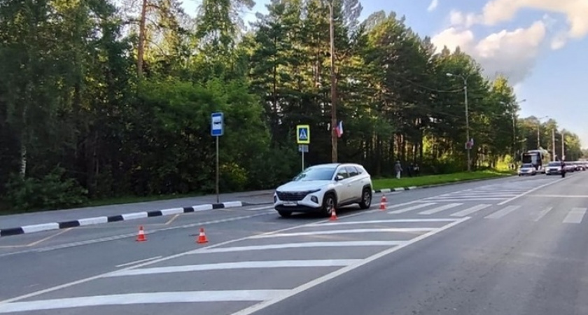 Пенсионерка пострадала под колесами внедорожника в Свердловской области