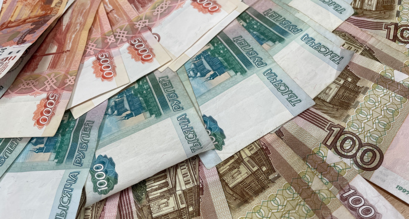 Госдолг Свердловской области сократился на 2,5 миллиарда рублей за месяц