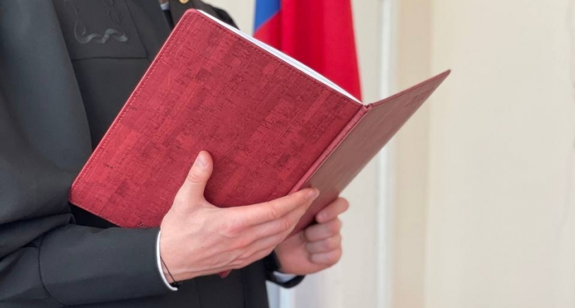 Преподавательница вуза в Екатеринбурге организовала систему с платными оценками