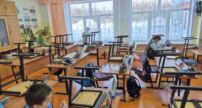 Паслер распорядился усилить безопасность школ перед началом учебного года