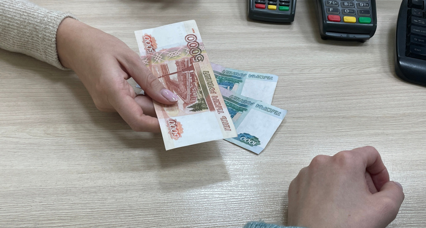 В Свердловской области с 1 августа увеличат выплаты для работающих пенсионеров
