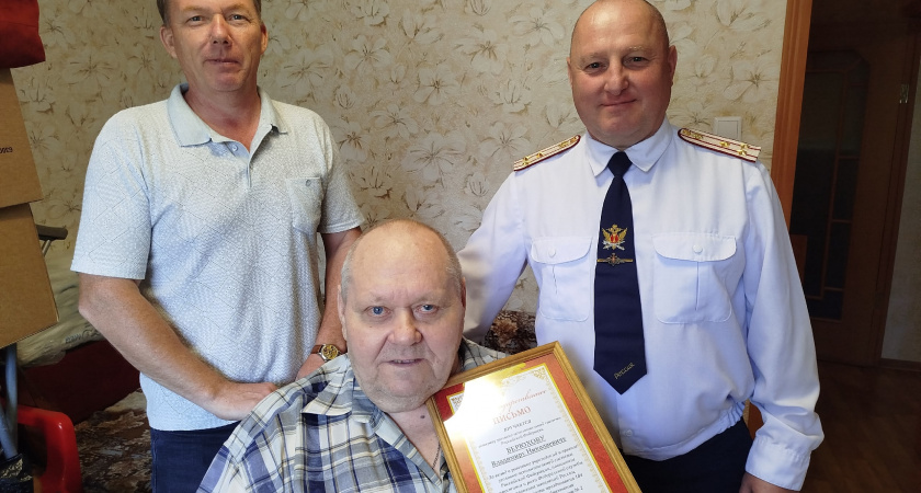 Отставного руководителя ирбитского изолятора поздравили с годовщиной учреждения