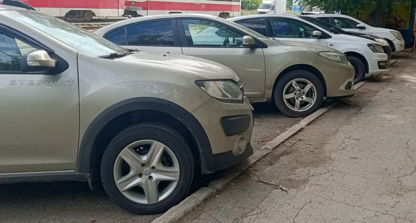 Повез свой "Логан" в трейд-ин — хотел взять Haval Jolion: менеджер отговорил — лучше мой родимый, чем китаец
