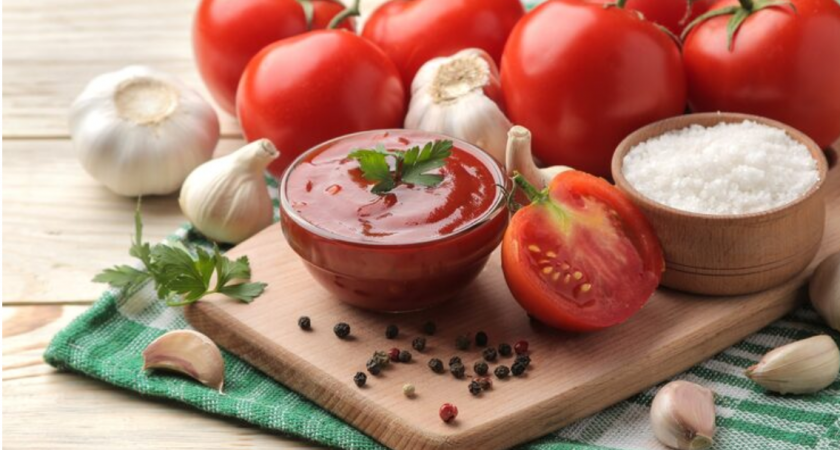 Каждый год после урожая перцев закрываю яркий сладко-острый соус: вкус получается изысканный - зимой идеально к мясу