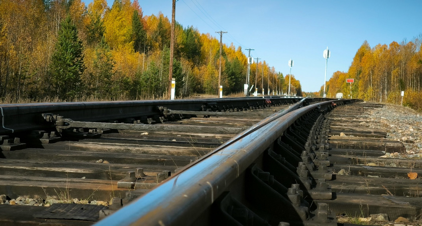 В Свердловской области устранили опасную узкую колею на железной дороге