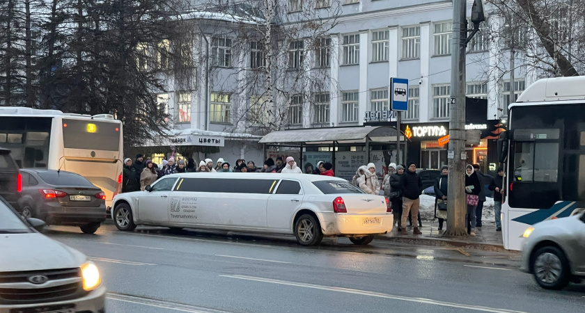 Верховный Суд заключил: следует ли уступать автобусу, отъезжающему от остановки