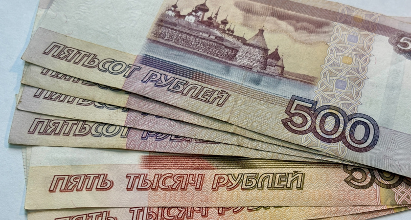 В Свердловской области пенсионер перевел 340 тысяч рублей телефонным аферистам